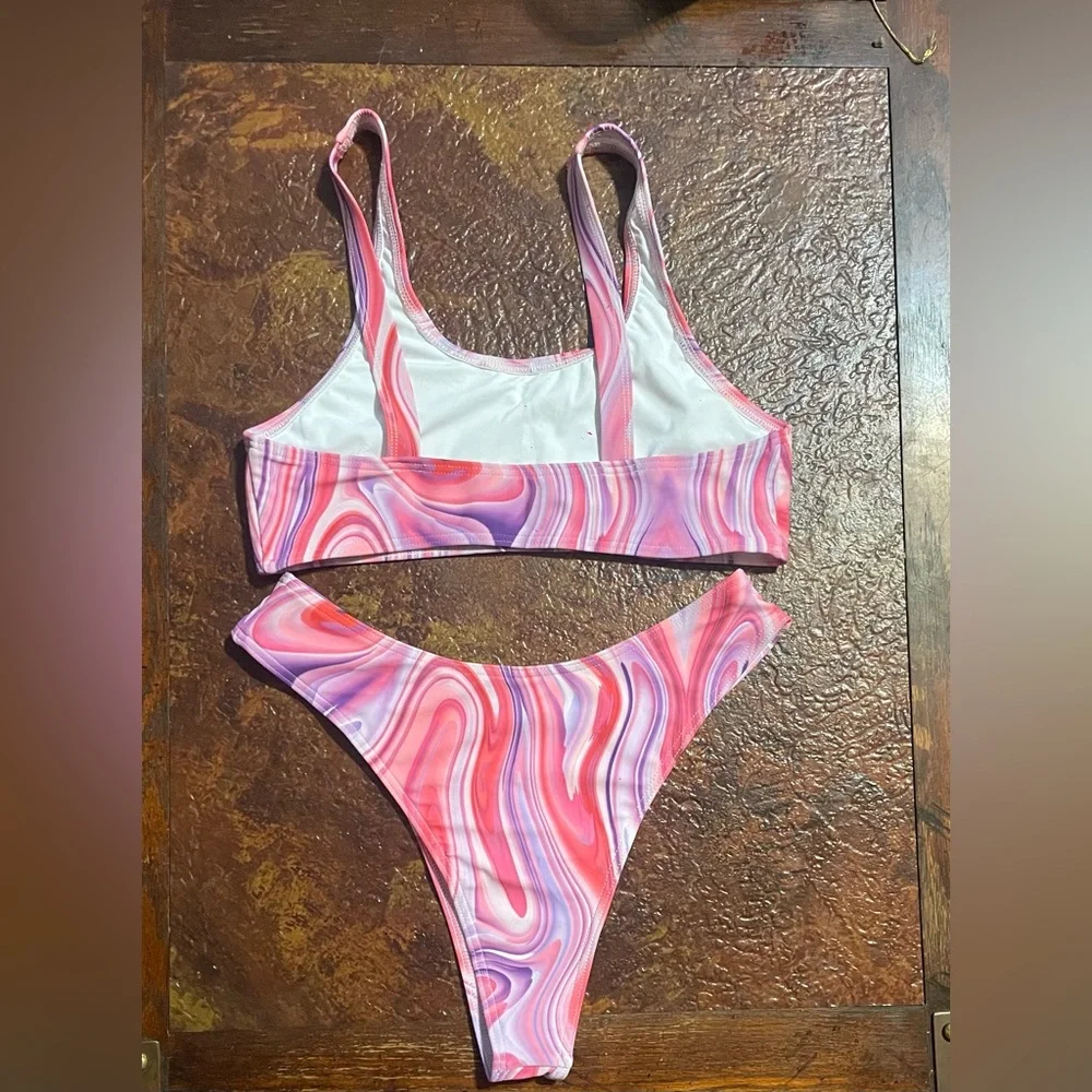 Abstract Fluid Pattern Bikini Swimsuit - Picture 2 of 4